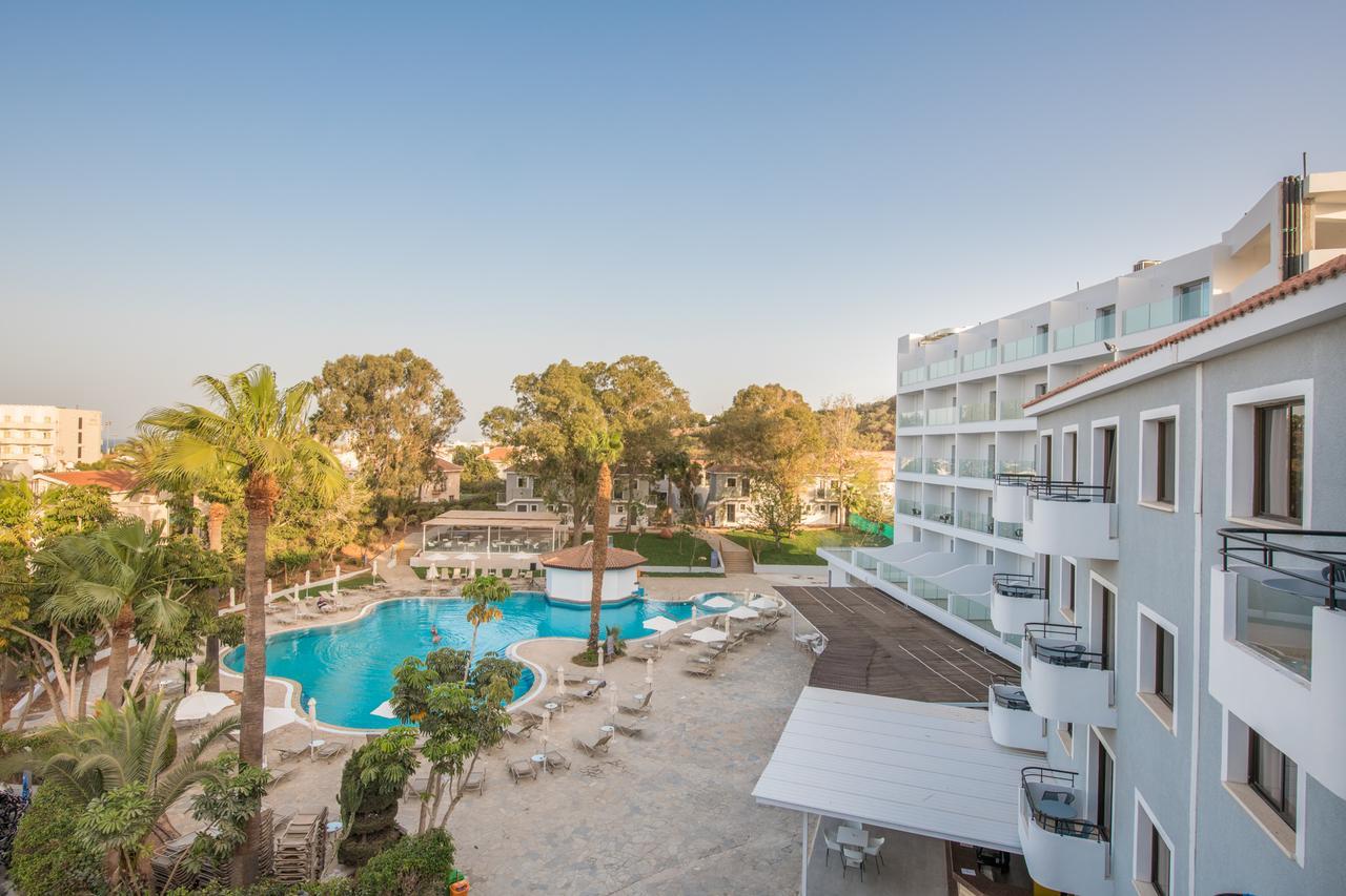 Narcissos Waterpark Resort Протарас Экстерьер фото